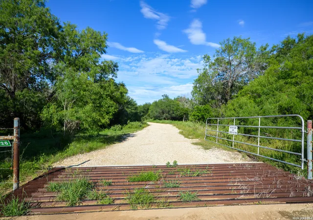 Photo 2 of Land for sale at Tbd Cr 426, Pleasanton, TX 78064 | MLS# 1971772 | Listing updated on 2026-06-12