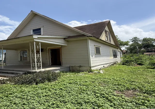 Homes for sale in San Antonio, TX | 210 Chicago Blvd, San Antonio, TX 78210 | MLS# 1971780