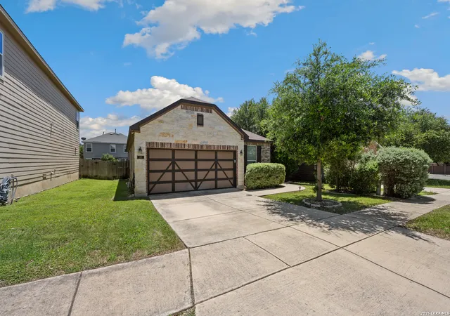 Homes for sale in Boerne, TX | 105 Rolling Crk, Boerne, TX 78006 | MLS# 1971810