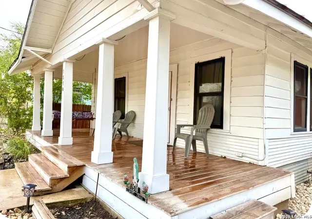 Photo 3 of Single family home for sale at 1518 W Craig Pl, San Antonio, TX 78201 | MLS# 1971811 | Listing updated on 2026-06-12