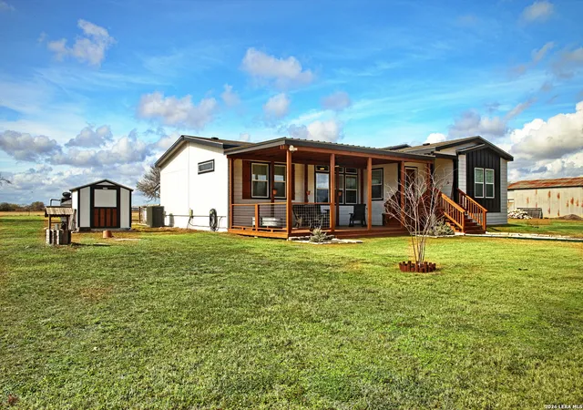 Photo 1 of Sale Pending at 7017 County Rd 2253, Sinton, TX 78387 | MLS# 1971912 | Listing updated on 2026-08-13
