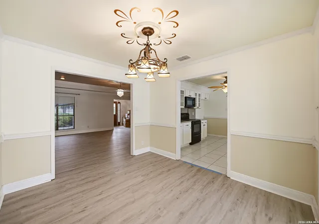 Photo 4 of Single family home for sale at 1320 Continental Dr, Pleasanton, TX 78064 | MLS# 1971966 | Listing updated on 2026-08-18