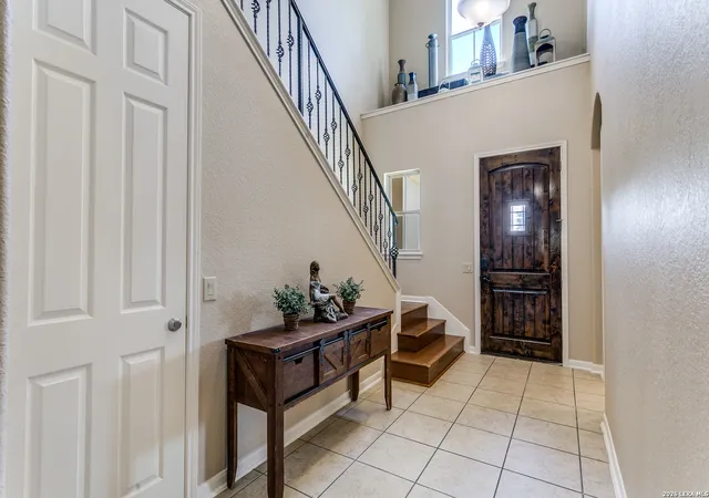 2nd image of 24114 Stately Oaks, San Antonio, TX 78260 | MLS# 1971993