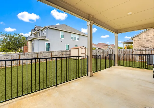 Homes for sale in Universal City, TX | 302 Shadow Ter, Universal City, TX 78148 | MLS# 1971999