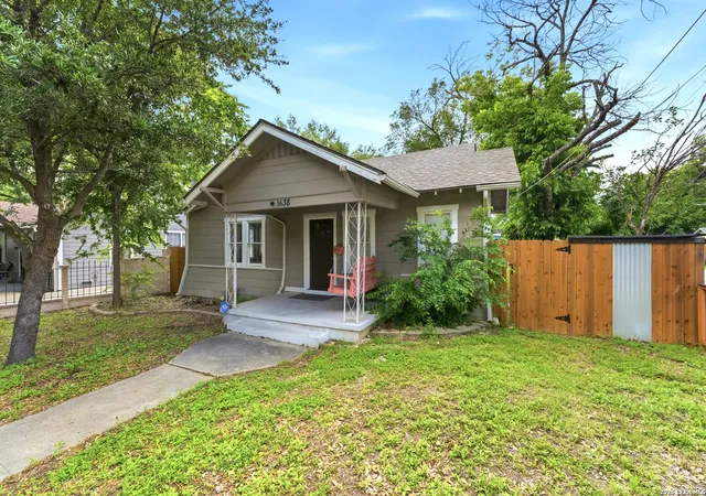 4th image of 1638 Santa Monica St, San Antonio, TX 78201 | MLS# 1972057