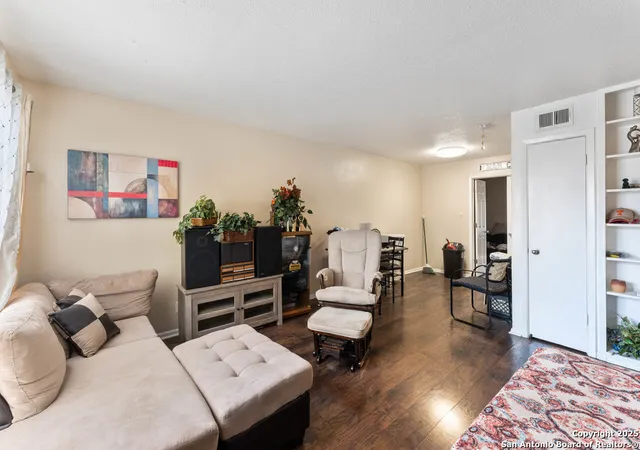 3rd image of 6611 Southpoint St #B124, San Antonio, TX 78229 | MLS# 1972058
