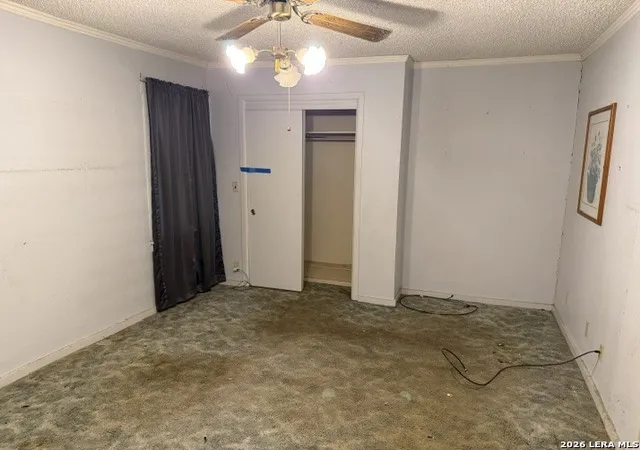 Photo 4 of Sale Pending at 434 Sharmain Pl, San Antonio, TX 78221 | MLS# 1972071 | Listing updated on 2026-08-07