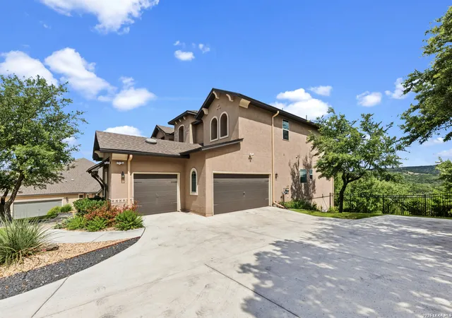 Photo 2 of Single family home for sale at 18806 Canyon View Pass, Helotes, TX 78023 | MLS# 1972076 | Listing updated on 2026-10-09