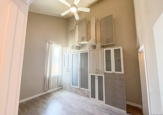 4th image of 330 Clay #UNIT 8, San Antonio, TX 78204 | MLS# 1972095