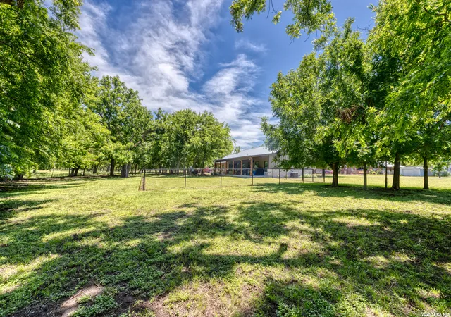 Photo 4 of Sale Pending at 863 Flatrock Circle, Leakey, TX 78873 | MLS# 1972114 | Listing updated on 2026-09-08