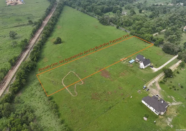 3rd image of 1448 County Road 6712 Tract B, Lytle, TX 78052 | MLS# 1972133