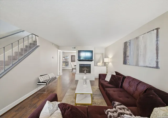 3rd image of 4148 Belle Park #UNIT 4148, Houston, TX 77072 | MLS# 1972217
