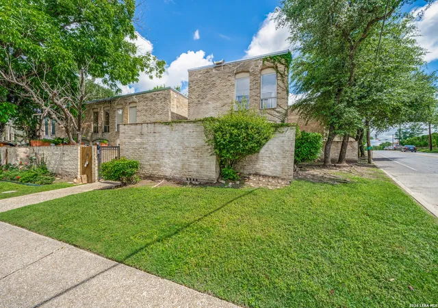 Homes for sale in San Antonio, TX | 185 Terrell Rd #201, San Antonio, TX 78209 | MLS# 1972254