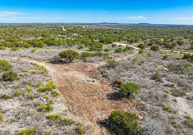 3rd image of 113 County Road 429B, Uvalde, TX 78801 | MLS# 1972274