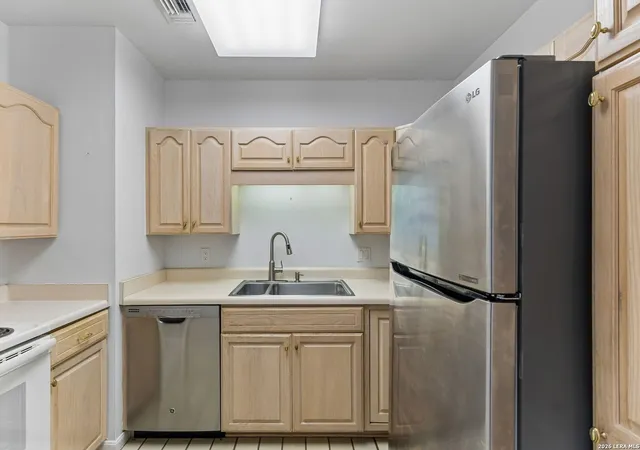 Homes for sale in San Antonio, TX | 1 Towers Park Ln #1202, San Antonio, TX 78209 | MLS# 1972325
