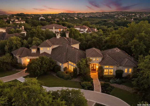 Photo 4 of Sale Pending at 14 Champions Way, San Antonio, TX 78258 | MLS# 1972333 | Listing updated on 2026-08-21