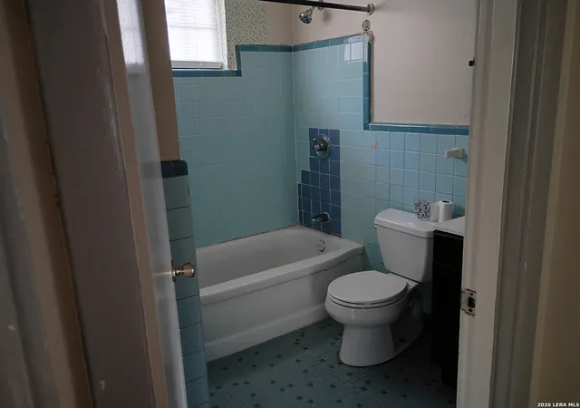Photo 3 of Single family home for sale at 350 Pilgrim Dr, San Antonio, TX 78213 | MLS# 1972377 | Listing updated on 2026-06-14