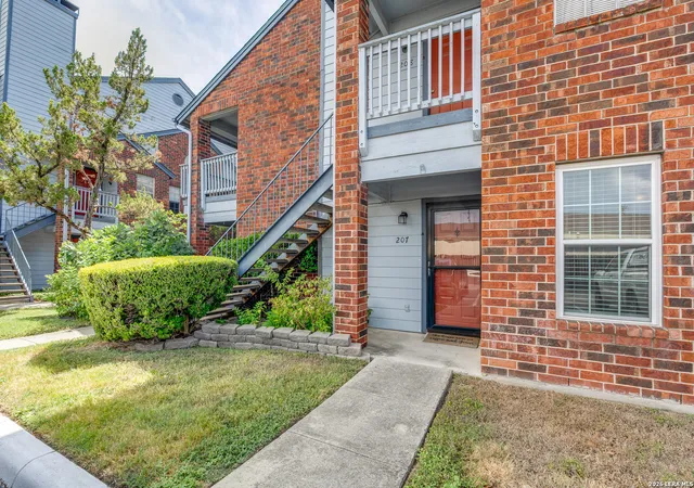 Condo for sale at 14343 Judson Rd #207, San Antonio, TX 78233 | MLS# 1972454