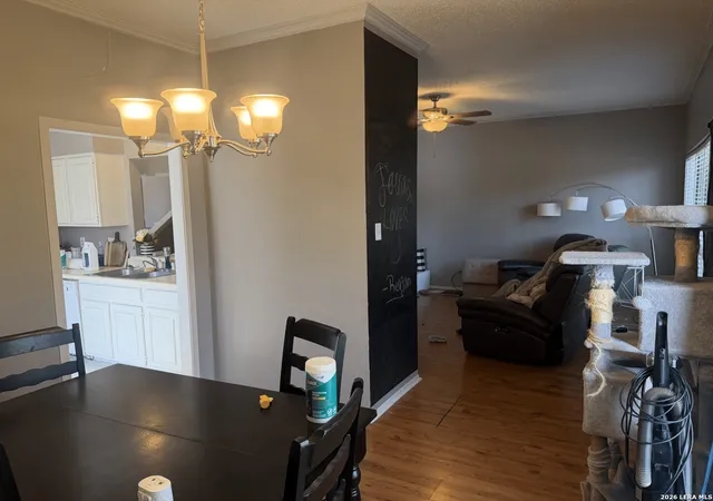 Listing Photo 4 - Condo for sale in building located at 829 W Bitters, San Antonio, TX 78216 - Unit #303