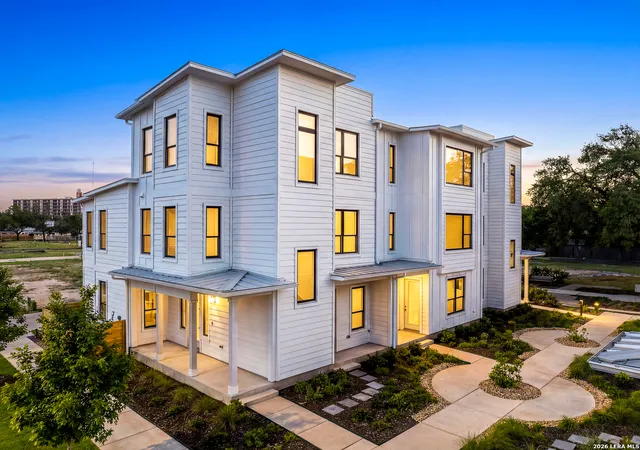 2nd image of 414 Santa Clara Pl, San Antonio, TX 78210 | MLS# 1972476