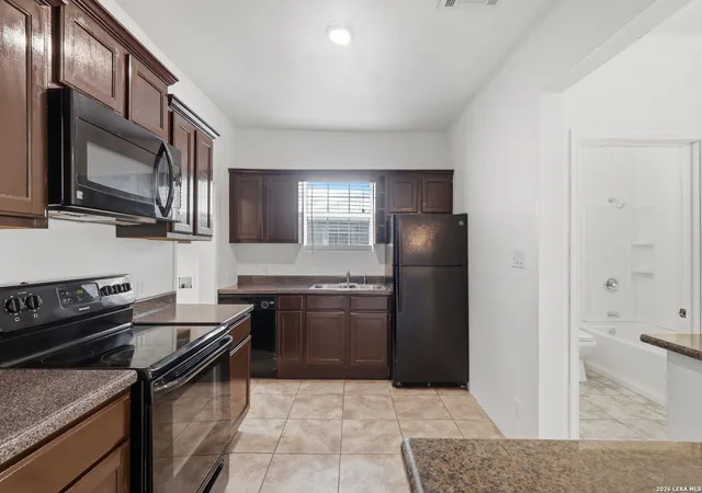 5th image of 1030 W Winnipeg Ave, San Antonio, TX 78225 | MLS# 1972479