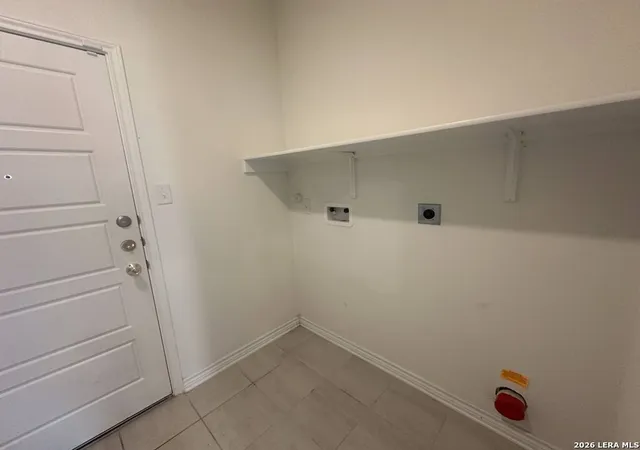 Photo 3 of Single family home for sale at 440 Sunrise Park, Seguin, TX 78155 | MLS# 1972493 | Listing updated on 2026-10-11