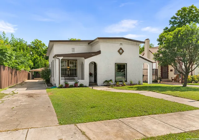 Homes for sale in San Antonio, TX | 1822 W Magnolia, San Antonio, TX 78201 | MLS# 1972502