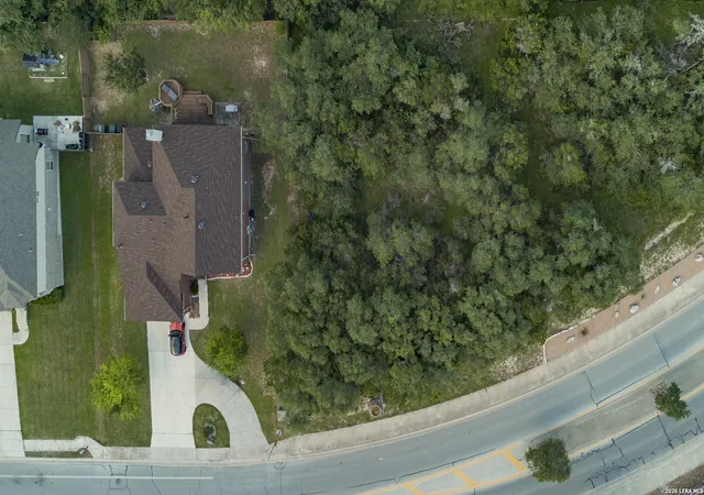 5th image of 419 Knights Cross Dr, San Antonio, TX 78258 | MLS# 1972558