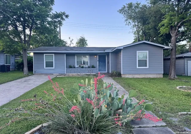 Photo 4 of Single family home for sale at 115 Addax Dr, San Antonio, TX 78213 | MLS# 1972567 | Listing updated on 2026-06-16