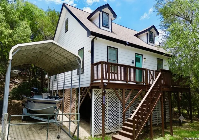 Photo 1 of Single family home for sale at 208 Woodridge, Canyon Lake, TX 78133 | MLS# 1972597 | Listing updated on 2026-08-07