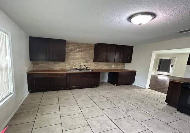 Photo 2 of Single family home for sale at 7134 Glendora Ave, San Antonio, TX 78218 | MLS# 1972608 | Listing updated on 2026-06-15