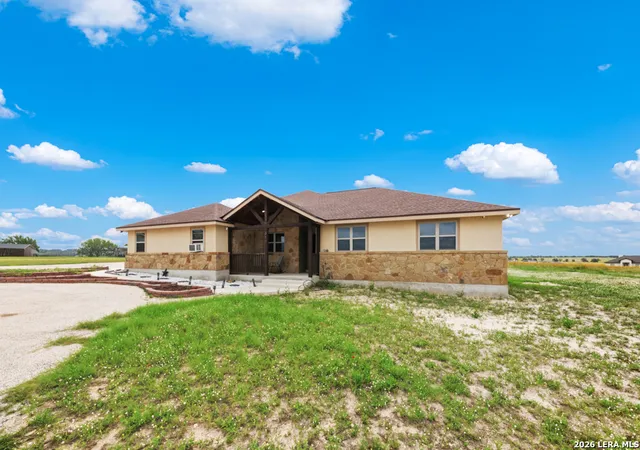 Photo 3 of Single family home for sale at 317 Honeysuckle Ln, La Vernia, TX 78121 | MLS# 1972612 | Listing updated on 2026-09-25