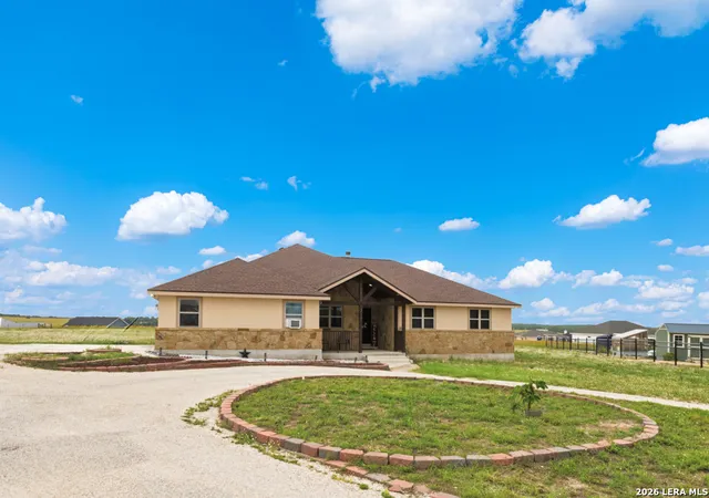 Photo 2 of Single family home for sale at 317 Honeysuckle Ln, La Vernia, TX 78121 | MLS# 1972612 | Listing updated on 2026-09-25