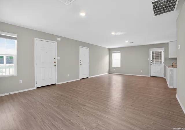 Photo 4 of Single family home for sale at 7238 Lincoln Trce, San Antonio, TX 78222 | MLS# 1972637 | Listing updated on 2026-08-27