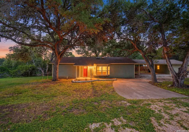 Photo 2 of Single family home for sale at 2618 Grandview, Canyon Lake, TX 78133 | MLS# 1972643 | Listing updated on 2026-08-04