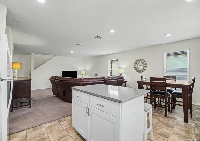 Photo 3 of Single family home for sale at 906 Crested Iris, New Braunfels, TX 78130 | MLS# 1972666 | Listing updated on 2026-08-05