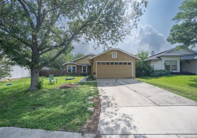 2nd image of 9715 Sugarloaf Dr, San Antonio, TX 78245 | MLS# 1972700
