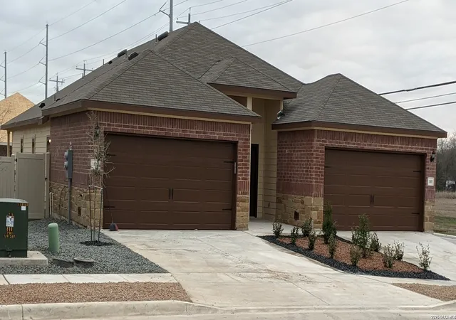 1st image of 1101/1103 Stanley, Seguin, TX 78155 | MLS# 1972736