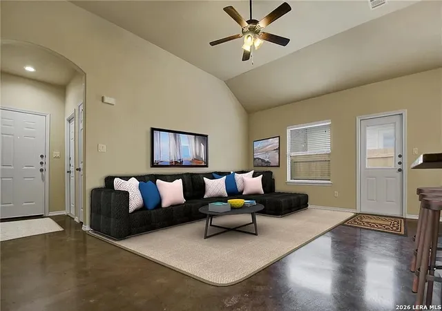 2nd image of 1101/1103 Stanley, Seguin, TX 78155 | MLS# 1972736