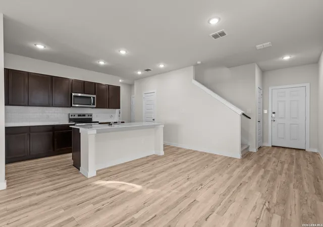 5th image of 5530 Franklin Hills, Von Ormy, TX 78073 | MLS# 1972759