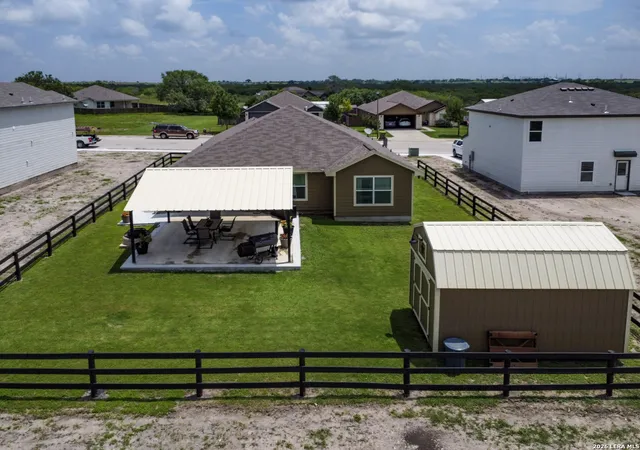 Homes for sale in Kenedy, TX | 615 Cadena Loop, Kenedy, TX 78119 | MLS# 1972863