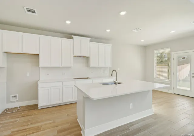 4th image of 10415 Tiger Shark Ave, Boerne, TX 78006 | MLS# 1972872