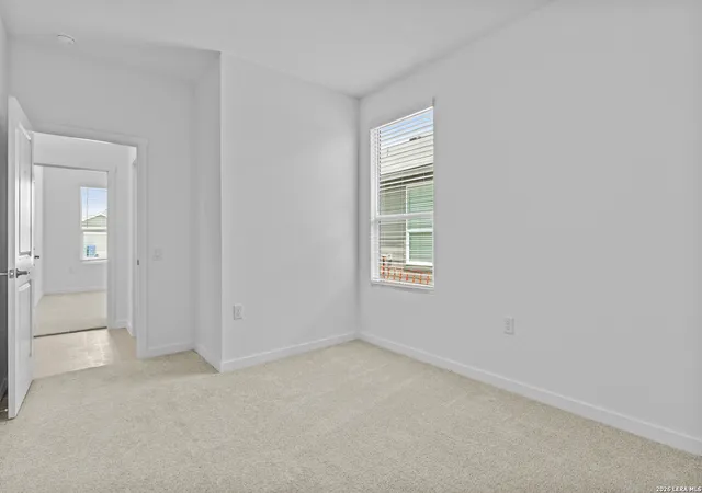 Photo 4 of Sale Pending at 518 Lew Pass, San Antonio, TX 78221 | MLS# 1972905 | Listing updated on 2026-09-10