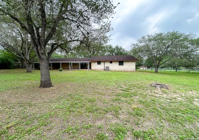 Homes for sale in Beeville, TX | 5121 Star Trek, Beeville, TX 78102 | MLS# 1972919