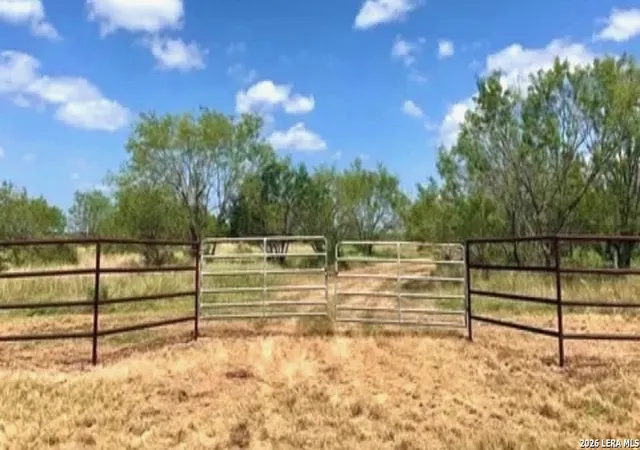 2nd image of 3968 Bluntzer Rd, Jourdanton, TX 78026 | MLS# 1972942