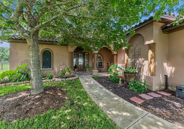 Photo 2 of Single family home for sale at 1379 County Road 4516, Castroville, TX 78009 | MLS# 1972953 | Listing updated on 2026-08-14