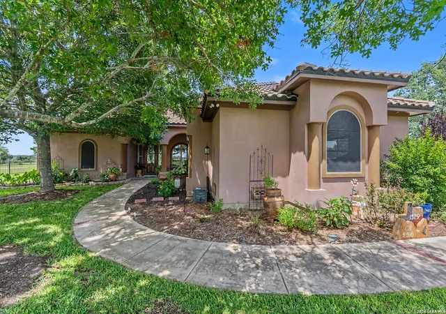 Photo 3 of Single family home for sale at 1379 County Road 4516, Castroville, TX 78009 | MLS# 1972953 | Listing updated on 2026-08-14
