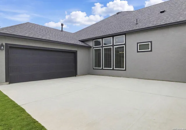 5th image of 199 Poe Pkwy, Castroville, TX 78009 | MLS# 1972960