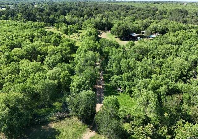 4th image of 14589 Railroad St, Lytle, TX 78052 | MLS# 1972970