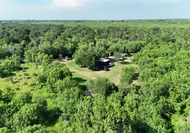 5th image of 14589 Railroad St, Lytle, TX 78052 | MLS# 1972970